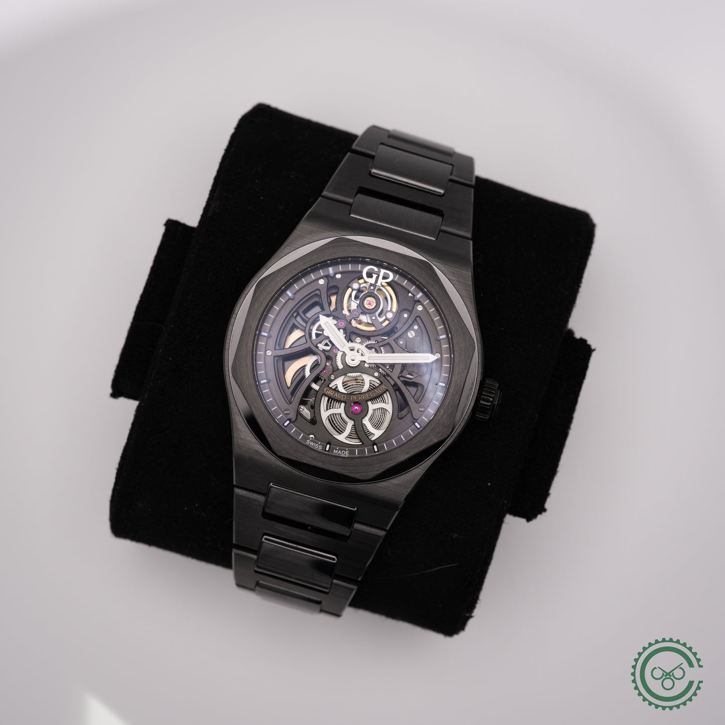 Girard-Perregaux Laureato 42mm Skeleton Ceramic 81015-32-001-32A Box and Papers