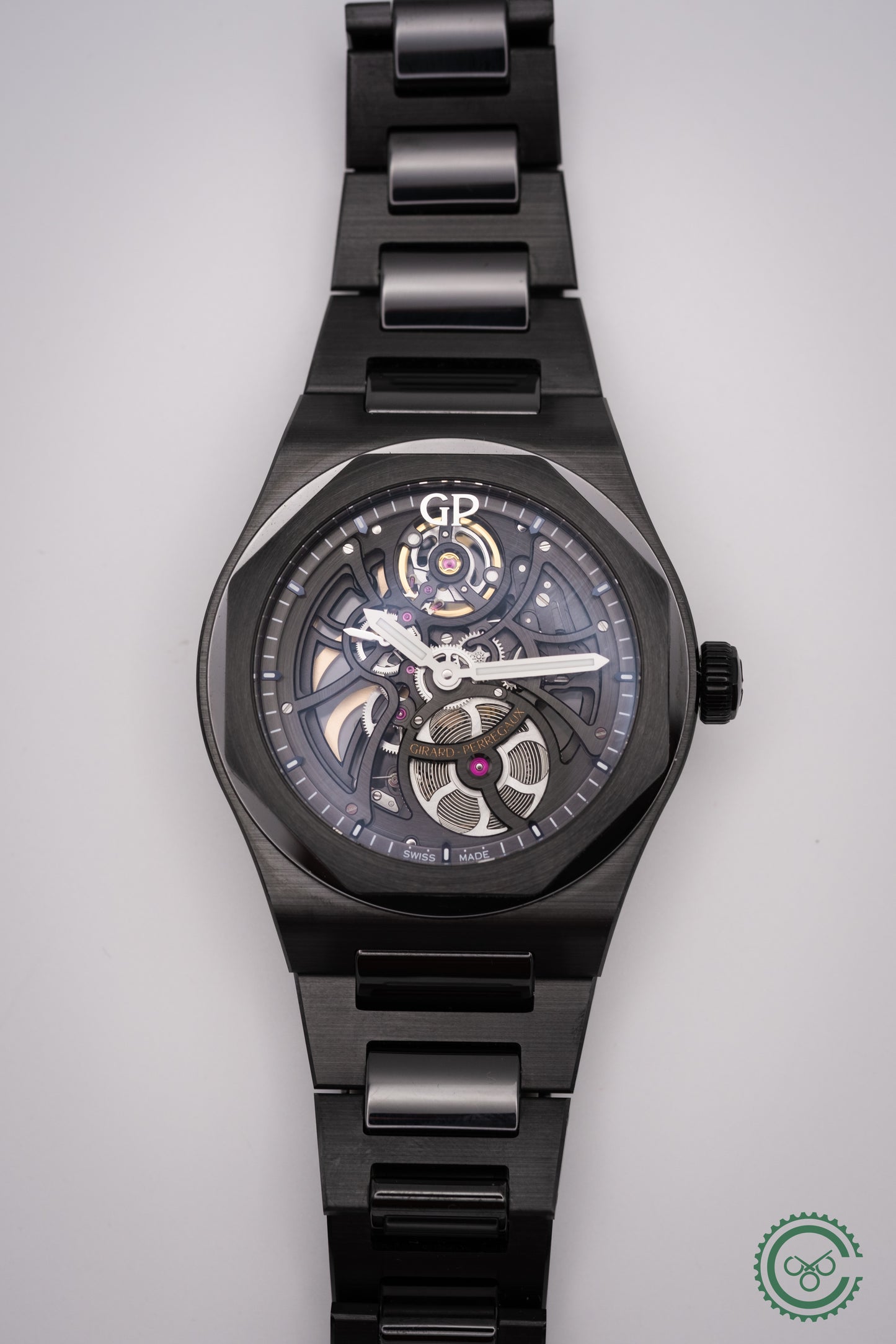 Girard-Perregaux Laureato 42mm Skeleton Ceramic 81015-32-001-32A Box and Papers