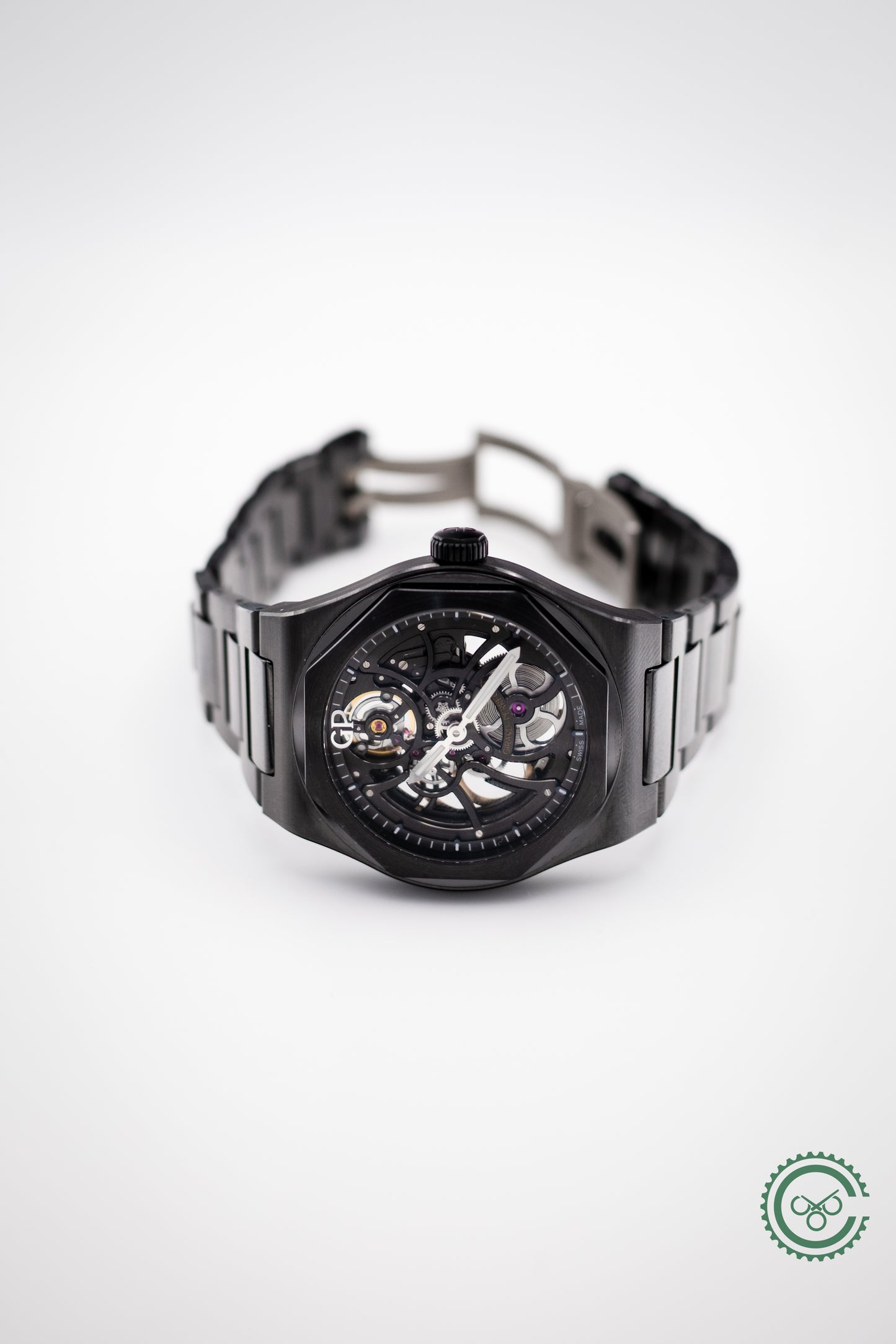 Girard-Perregaux Laureato 42mm Skeleton Ceramic 81015-32-001-32A Box and Papers
