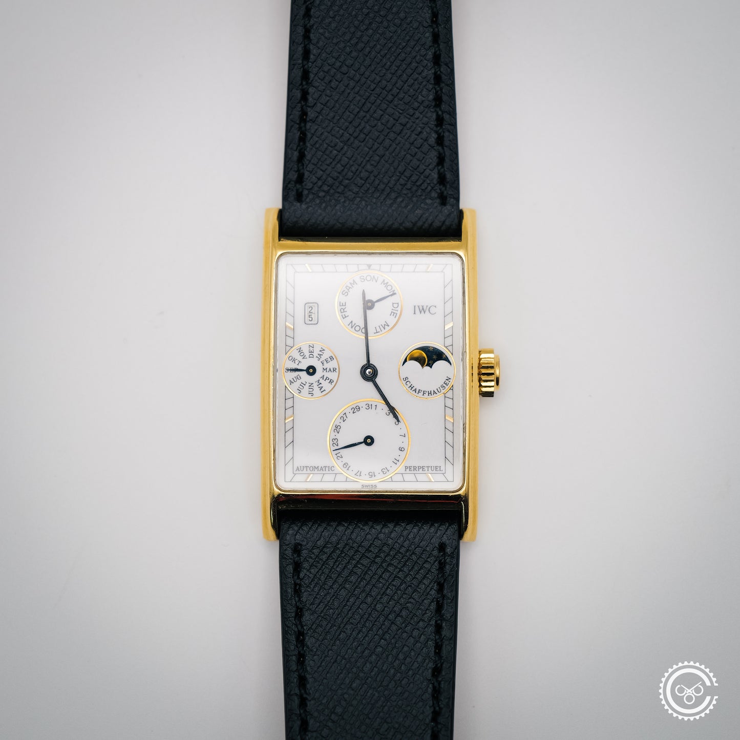 IWC Novecento Perpetual Calendar — 18k Yellow Gold