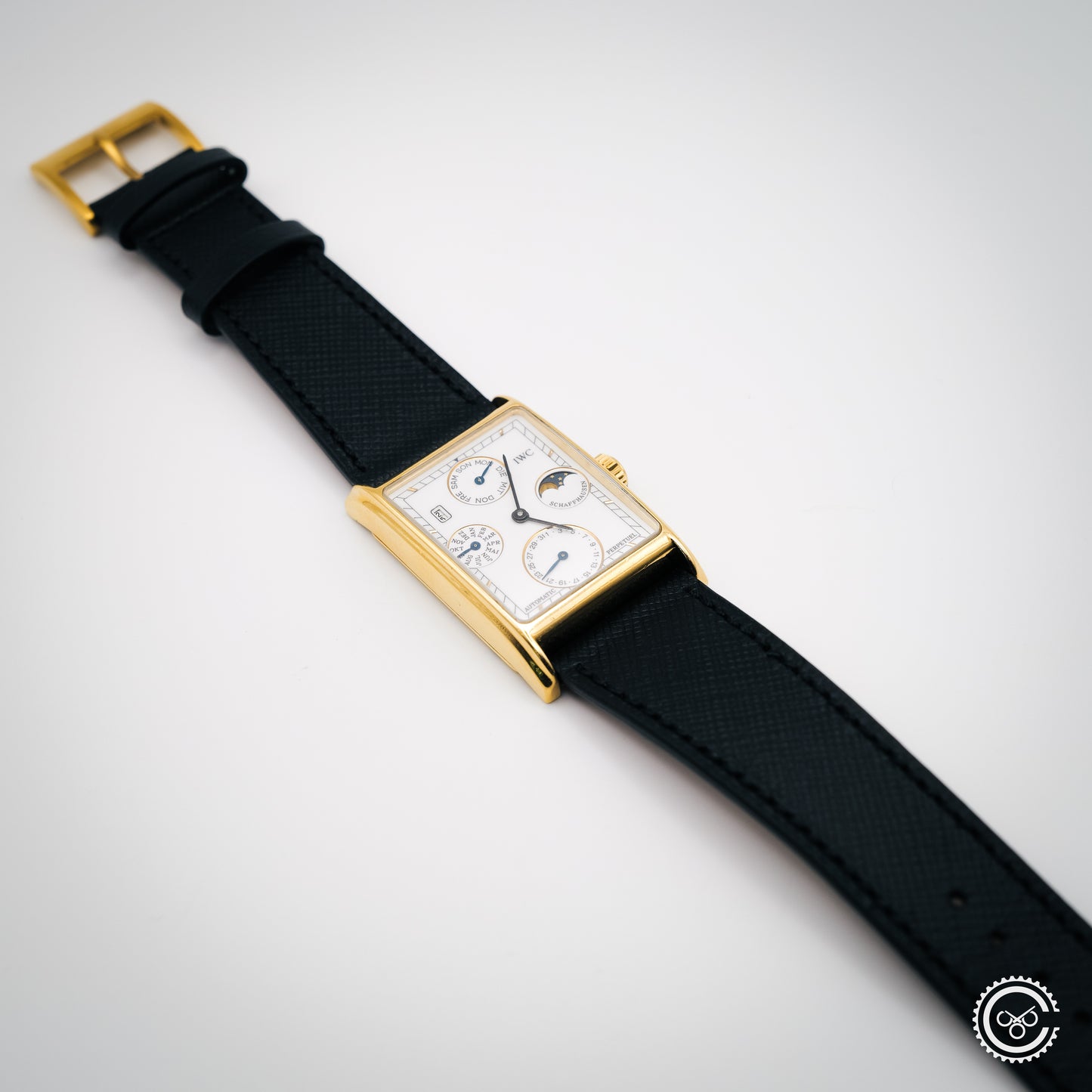 IWC Novecento Perpetual Calendar — 18k Yellow Gold