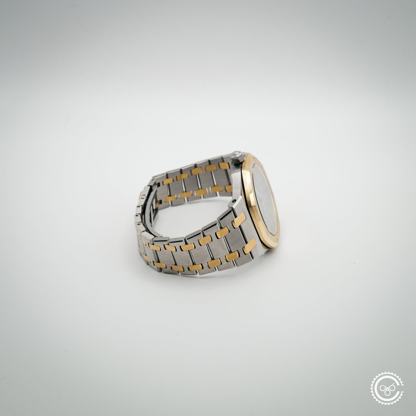 Audemars Piguet — Royal Oak — Two-Tone — 36mm — Ref. 14700SA