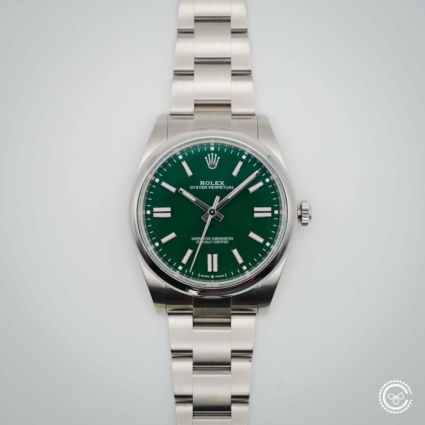 Rolex — Oyster Perpetual 41 - 124300 - 2025 — Full Set (Box & Card)