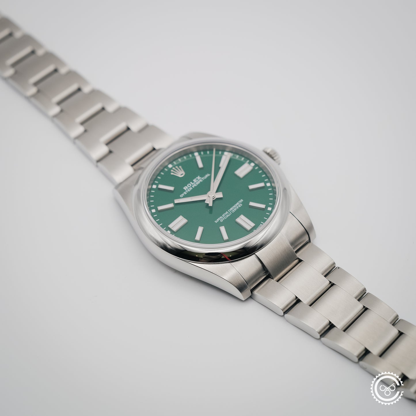 Rolex — Oyster Perpetual 41 - 124300 - 2025 — Full Set (Box & Card)